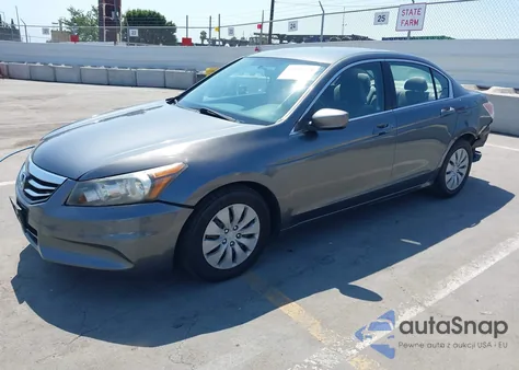 2011 Honda Accord 2.4 Lx z USA, uszkodzony, nr VIN 1HGCP2F32BA075867